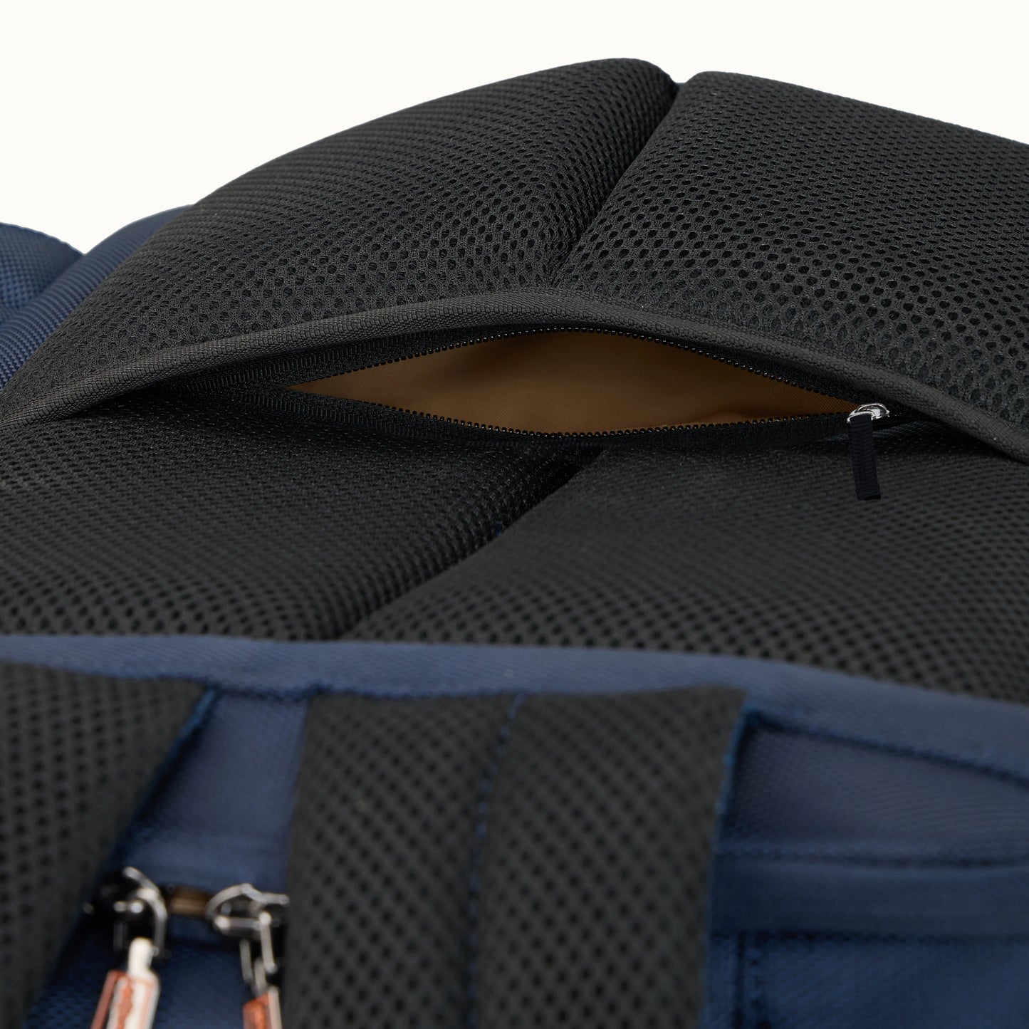 Aspire Laptop Backpack – Water-Resistant Travel Bag